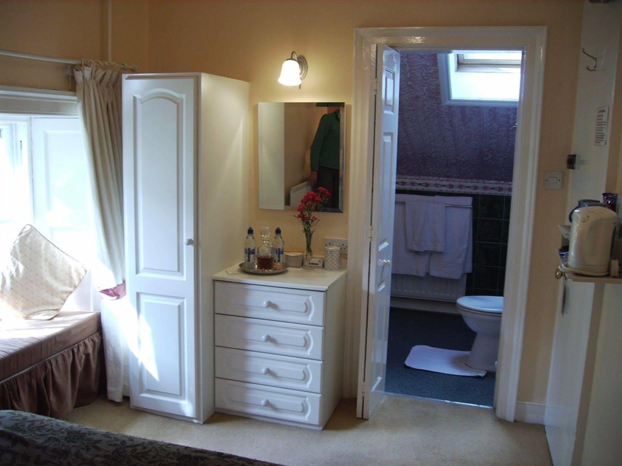 Bonnington Guest House Единбург Екстериор снимка